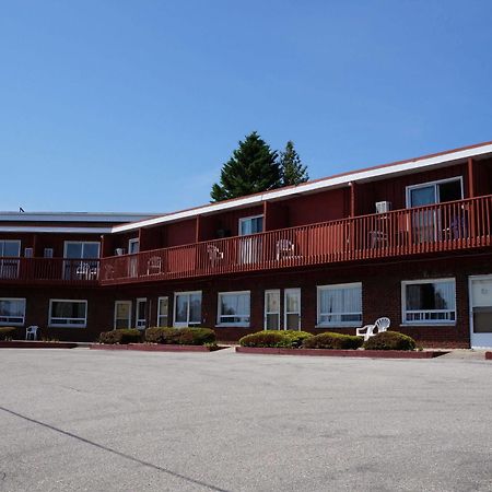 Tobermory Lodge & Motel Dış mekan fotoğraf