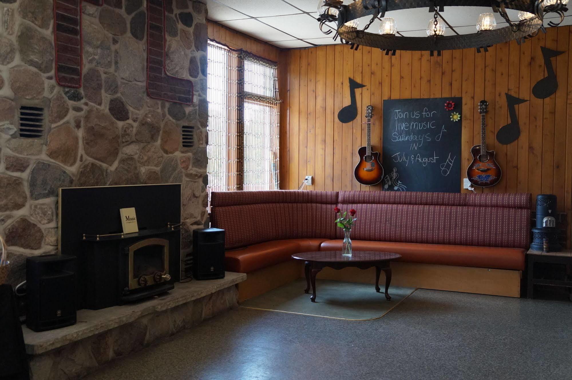 Tobermory Lodge & Motel Dış mekan fotoğraf